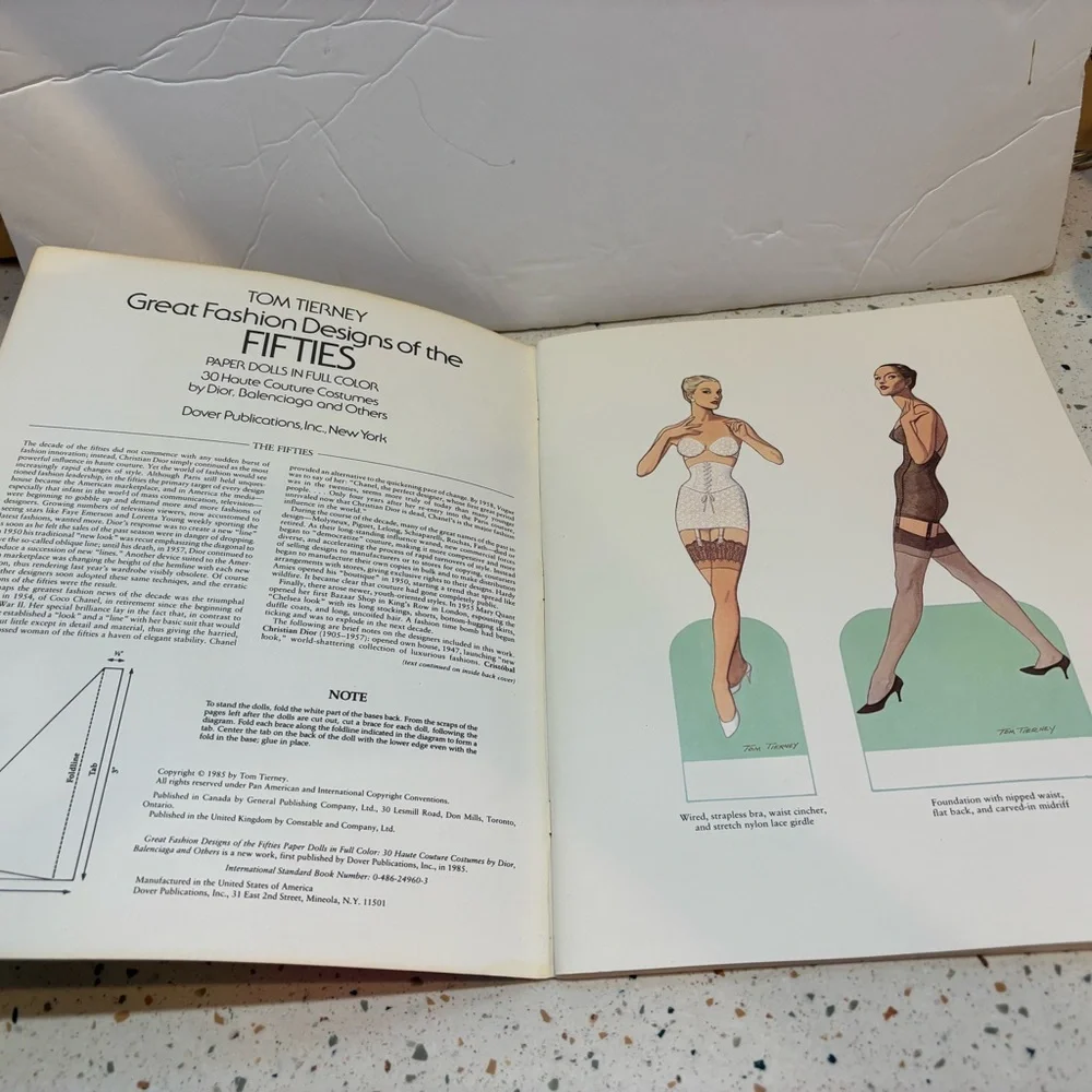 Vintage 1985 Great Fashion‎ Designs of the Fifties Paper Dolls Book Tom Tierney